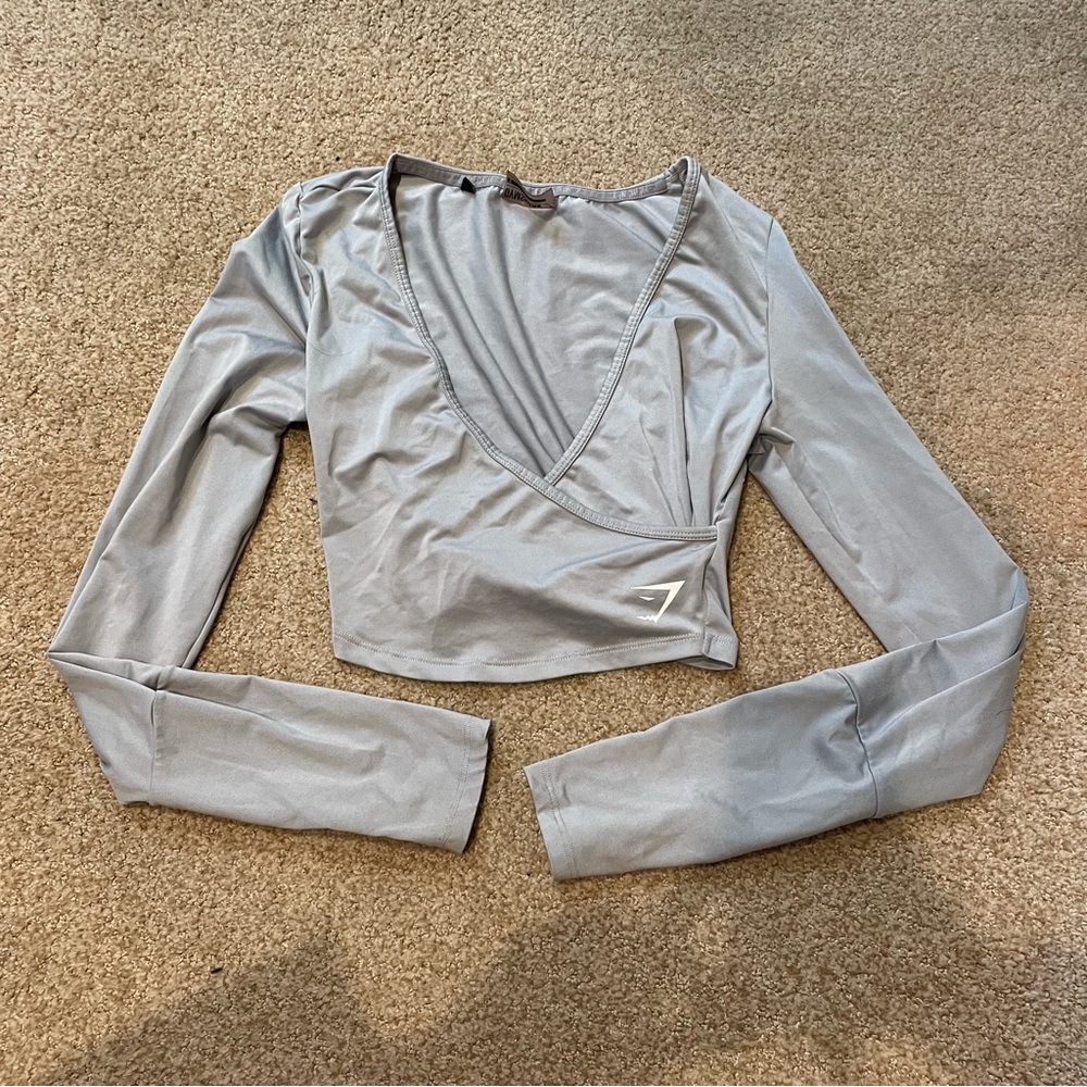 Gray gymshark too